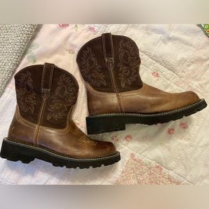 Ariat FATBABY round toe  leather cowgirl boots Saddle brown Sz 9.5
